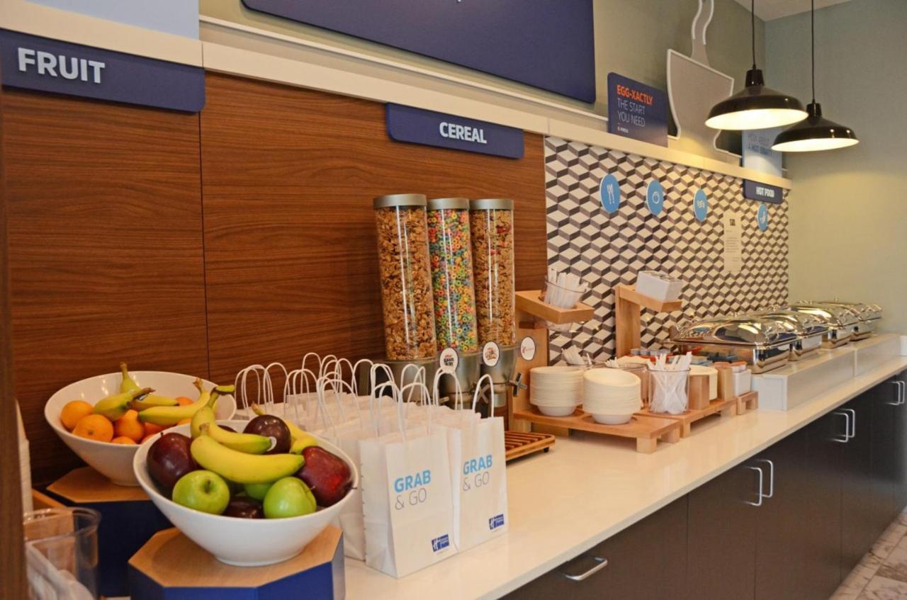 Holiday Inn Express & Suites Franklin - Berry Farms By Ihg Exteriör bild