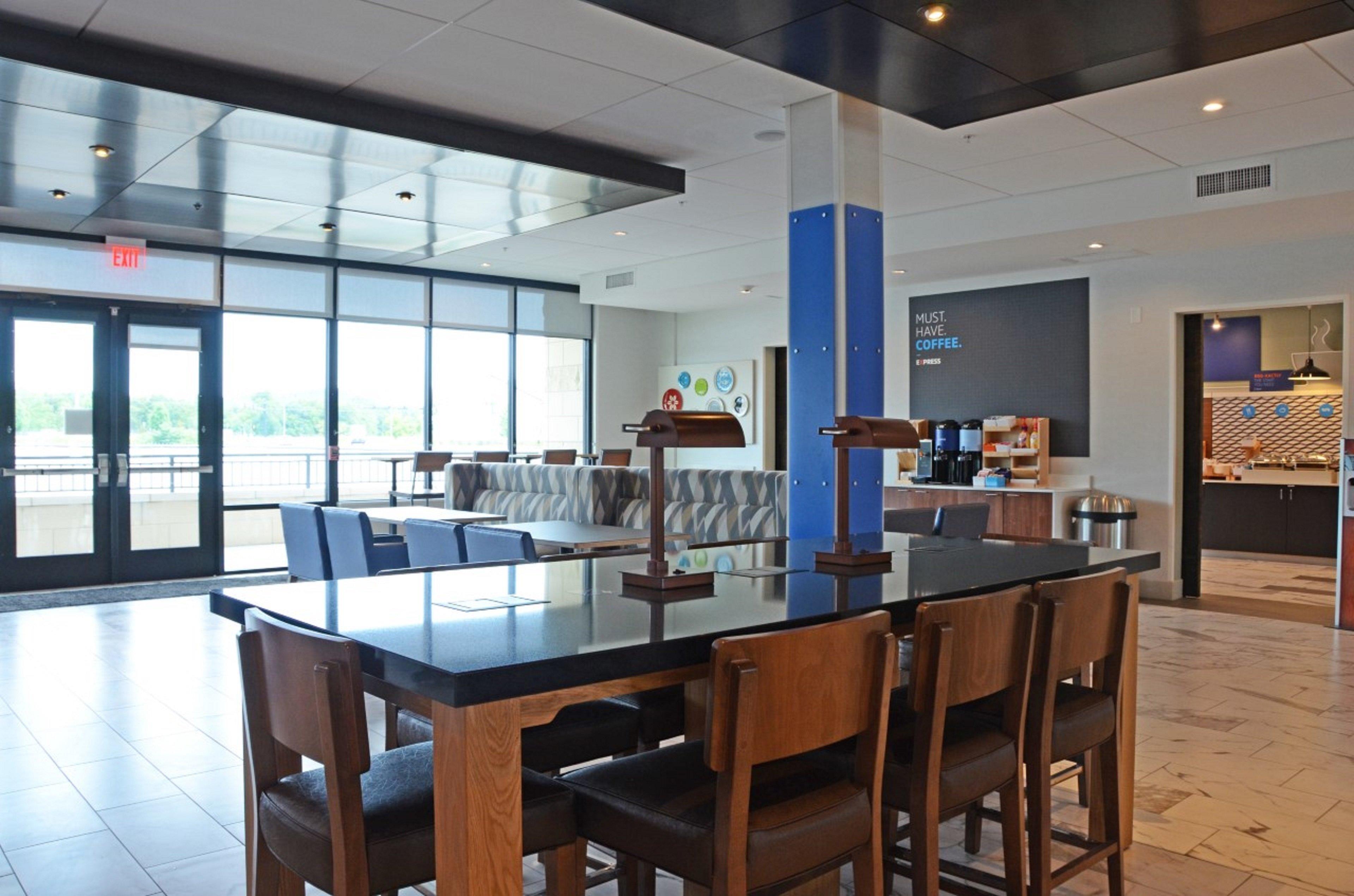 Holiday Inn Express & Suites Franklin - Berry Farms By Ihg Exteriör bild